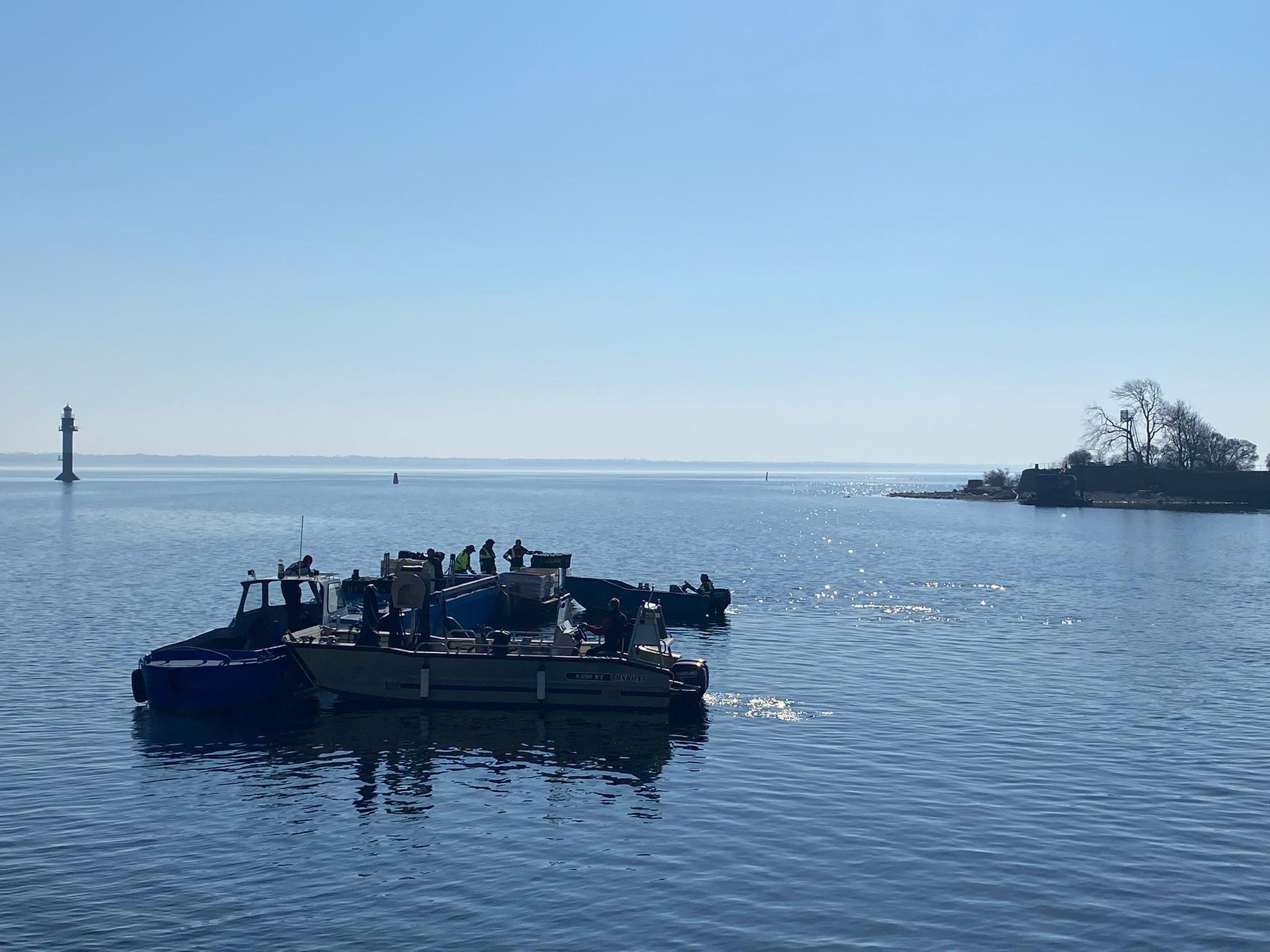 Anläggning av undervattenskabel ut till Grimskär