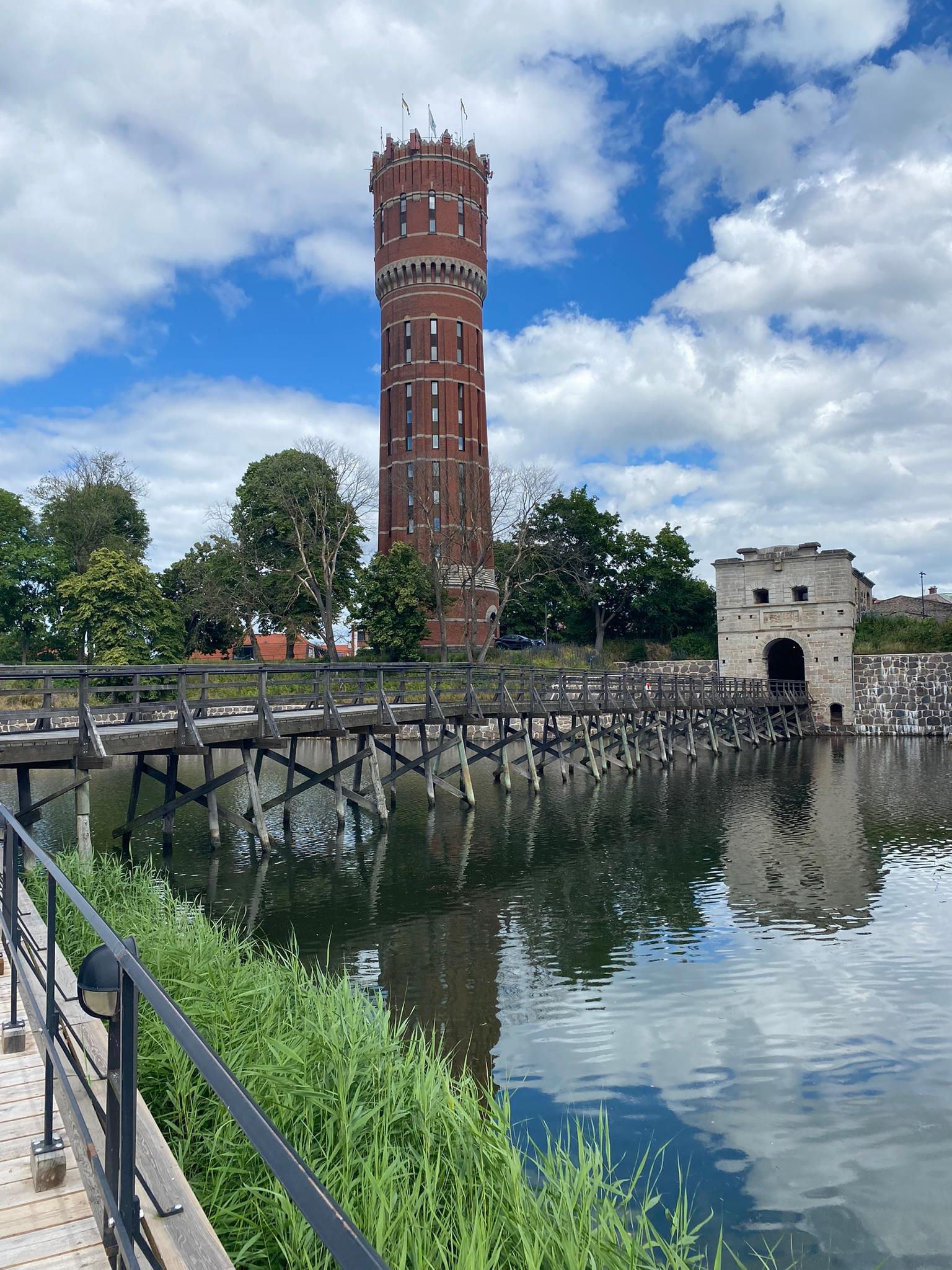 Västerportsbron